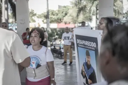 Estafan a madre de joven desaparecido con falsas pistas en Santo Domingo