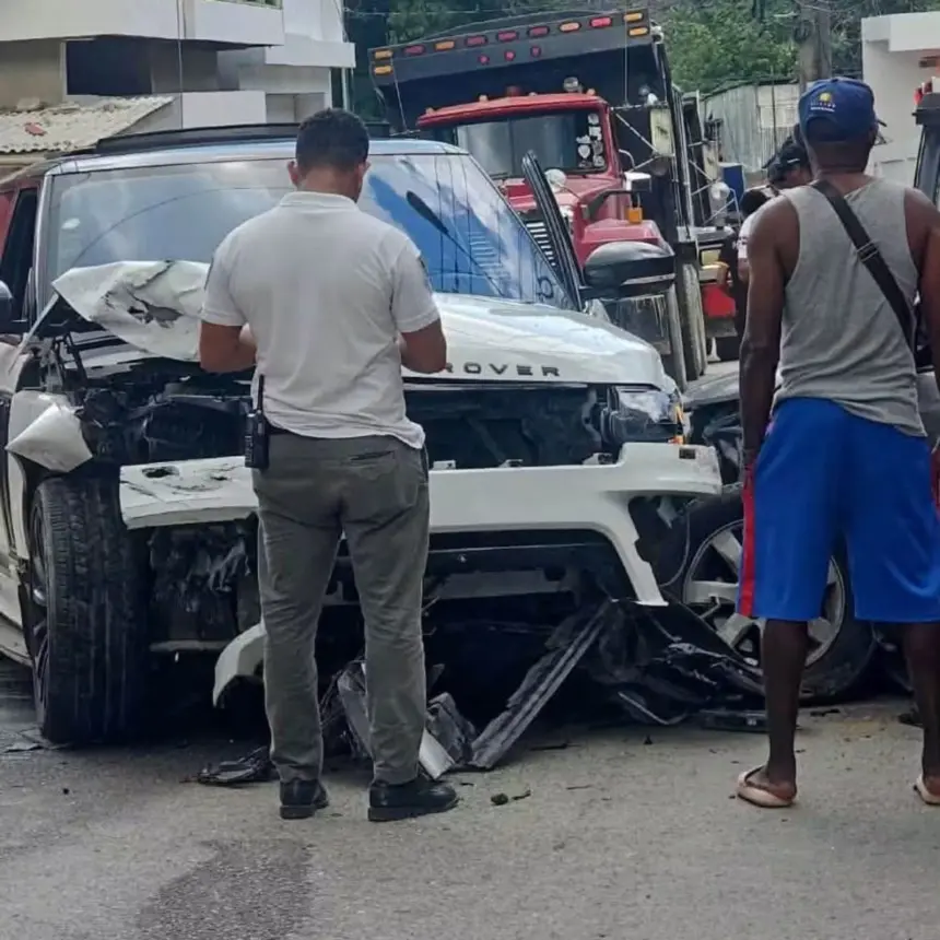 Accidente múltiple en Las Terrenas deja varios heridos tras choque