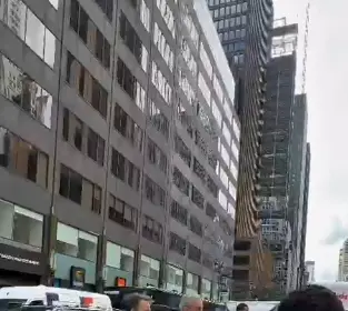 Abinader recorre a pie calles de Nueva York previo a la Asamblea ONU