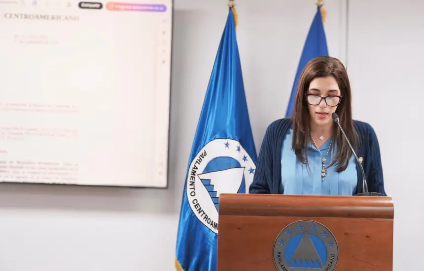 PARLACEN evalúa cédula dominicana para facilitar viajes en SICA