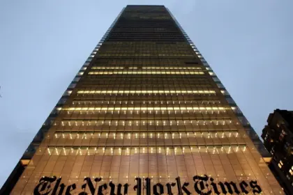 NYT mantiene veto a fotos de la Casa Blanca ante censura de Trump