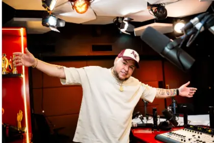 DJ Scuff consolida su éxito en YouTube con contenido urbano de impacto