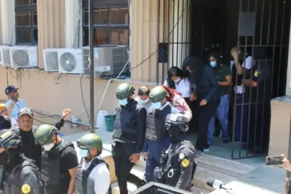 Diez implicados en caso SeNaSa 2.0 admiten cargos en Operación Cobra