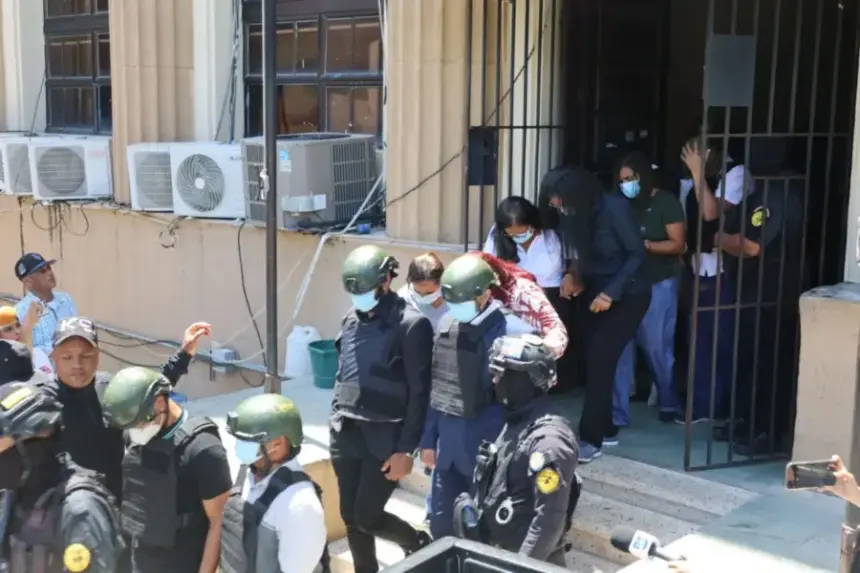 Diez implicados en caso SeNaSa 2.0 admiten cargos en Operación Cobra