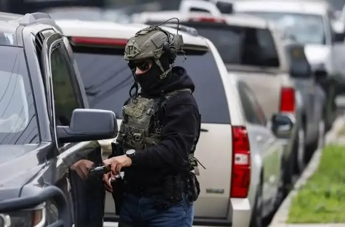 Investigan muerte de migrante guatemalteco tras persecución del ICE