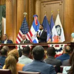 Abinader reconoce a Antonio Reynoso, primer dominicano en presidir Brooklyn