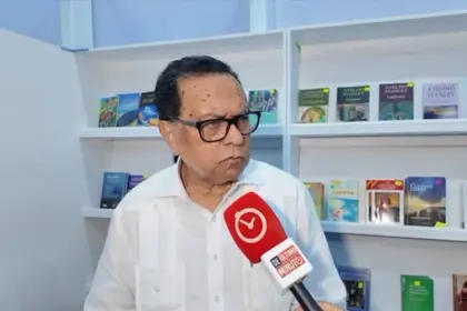 Rafael Peralta Romero asegura que el dominicano lee y promueve la lectura