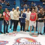 Héctor Acosta dona RD$500 mil al Baloncesto Superior de Bonao