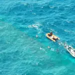 Sube a 64 la cifra de muertos tras naufragio de ferry en Indonesia