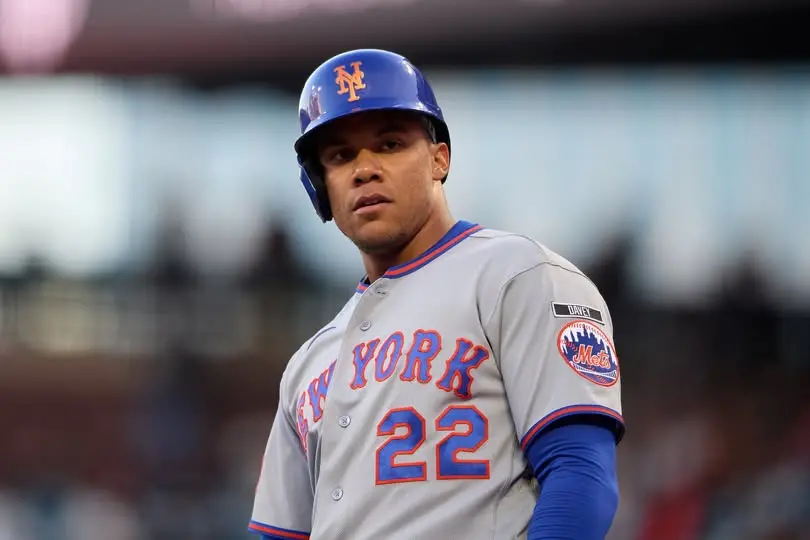 Juan Soto recibe pelotazo y enciende alarmas en los Mets de Nueva York