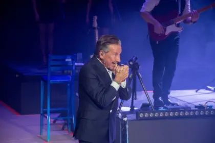 Ricardo Montaner cautiva Altos de Chavón con La Cima del Cielo