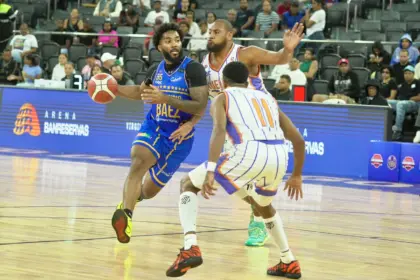Mauricio Báez domina el TBS Distrito 2026 con victoria ante Huellas