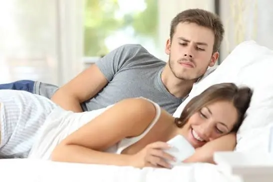 Infidelidad emocional vs sexual: qué duele más en una relación de pareja