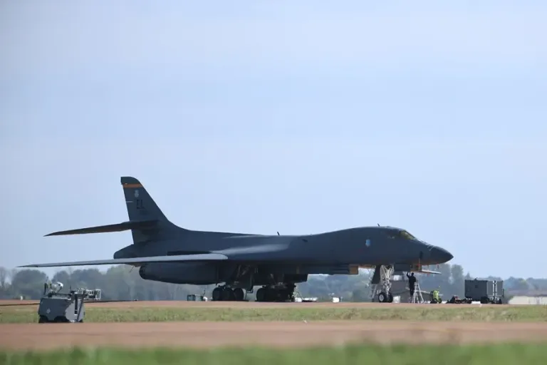 Irán niega vínculo con complot terrorista en base militar británica 1 Irán niega vínculo con complot terrorista en base militar británica