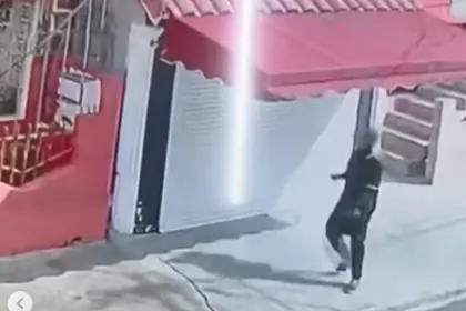 Atracan a madre de El Sujeto Oro 24 bajo engaño en Santo Domingo Este