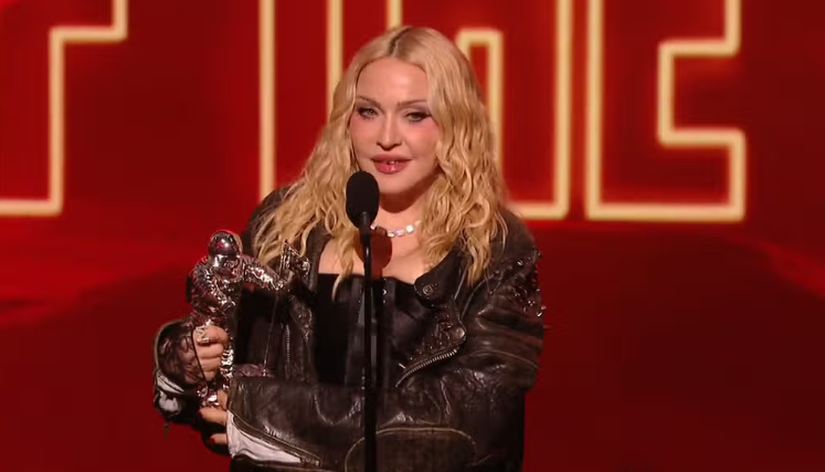 Preocupación por Madonna tras su desorientada aparición en los MTV VMAs 2026