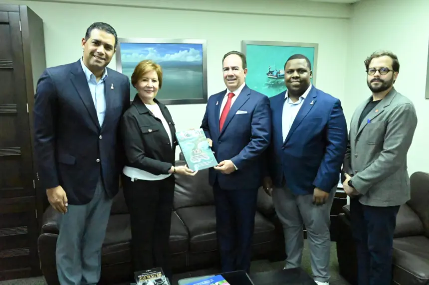 Funglode y la Universidad de Puerto Rico estrechan lazos de cooperación