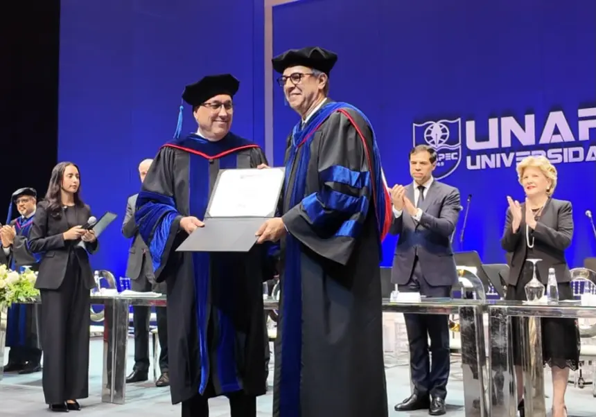 Unapec otorga Doctor Honoris Causa al escritor dominicano José Mármol