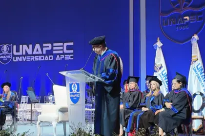 José Mármol alerta crisis en educación dominicana pese al 4% del PIB