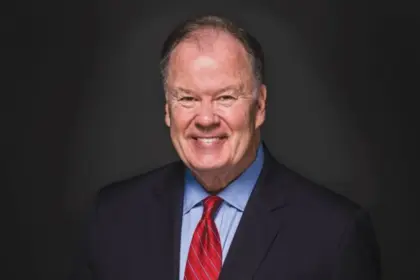 Muere Dennis Haskins, el icónico director Belding de Salvados por la campana