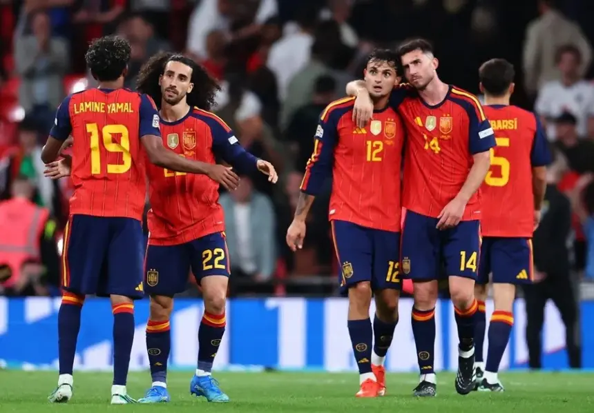 España remonta ante Inglaterra y extiende su histórico invicto en Wembley