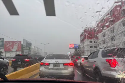 Lluvias provocan caos vehicular en el Distrito Nacional este miércoles