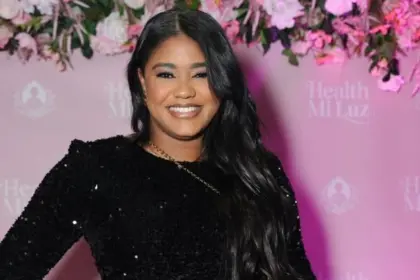 Isveny Pichardo: la dominicana con tres nominaciones a Premios La Flor 2026