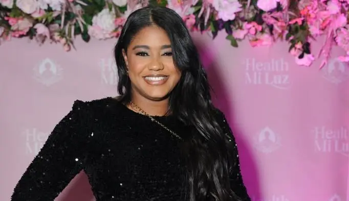 Isveny Pichardo: la dominicana con tres nominaciones a Premios La Flor 2026