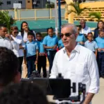 Abinader insta a entregarse a los buscados por las autoridades