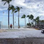 Huracán Rachel se intensifica a categoría 3 frente a costas de México