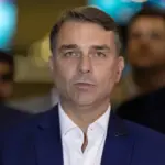 Flávio Bolsonaro cancela su asistencia al último debate electoral en Brasil