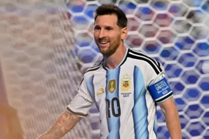 Lionel Messi llega a Rosario para su último partido con Argentina