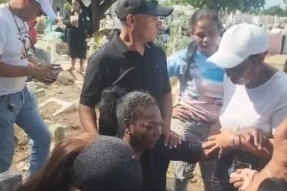 Sepultan a Nifi en Santiago bajo fuerte custodia y denuncias contra DICRIM