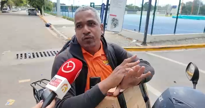 Centro Olímpico luce deteriorado tras partido RD ante Haití