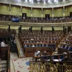 Congreso español tumba decretos de vivienda del Gobierno de Sánchez