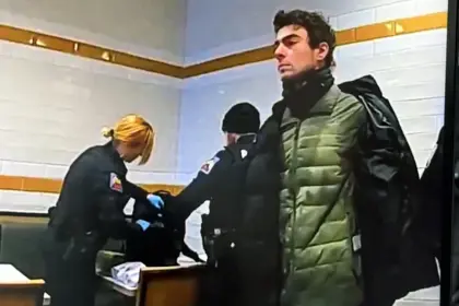 Revelan video del arresto de Luigi Mangione tras asesinato en Nueva York