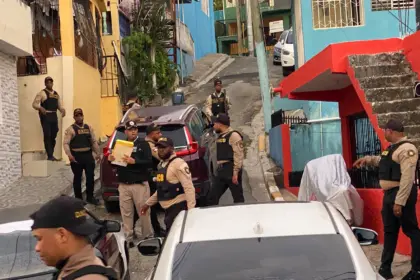 DNCD desmantela punto de drogas y detiene a mujer en Sabana Perdida