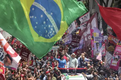 Lula cierra su campaña en São Paulo con un masivo acto por la reelección