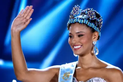 Joheirry Mola Domínguez hace historia y es coronada Miss Mundo 2026