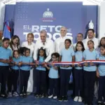 Abinader inaugura moderna escuela y techado deportivo en San José de Ocoa