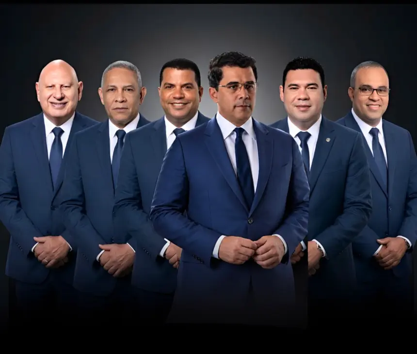 Cinco senadores respaldan candidatura presidencial de David Collado 2028