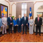 Abinader y ADORA coordinan celebración del centenario de la radio dominicana