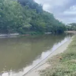 Intensa búsqueda de hombre desaparecido en canal de riego de Santiago Oeste