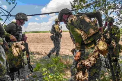 Denuncian red rusa de trata de personas para reclutar combatientes extranjeros