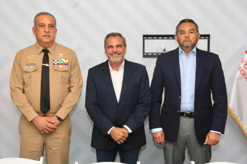 Migración y Comisionado de Béisbol agilizan visados para prospectos