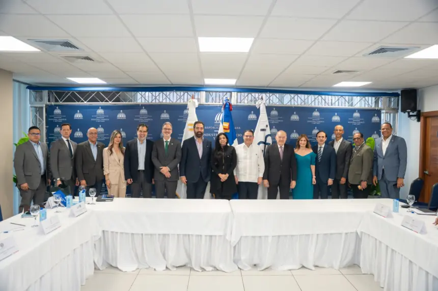 AIRD apoya alianza público-privada contra el comercio ilícito en RD