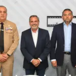 Comisionado de Béisbol y Migración agilizan procesos para prospectos