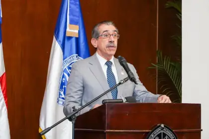 UASD moderniza instalaciones en Higüey y reconoce al rector Asjana David