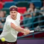 Zverev avanza en Shanghái tras asegurar el número uno del ranking ATP