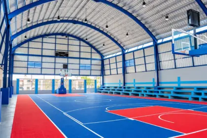 Kelvin Cruz inaugura techado Óscar Santana en el ensanche Espaillat
